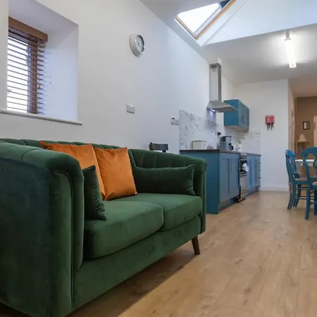 Tigin Dingle Apartment Exterior photo